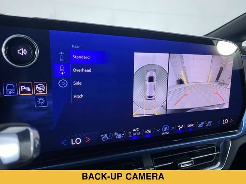 Certified 2024 Chevrolet Equinox EV LT FWD image 7