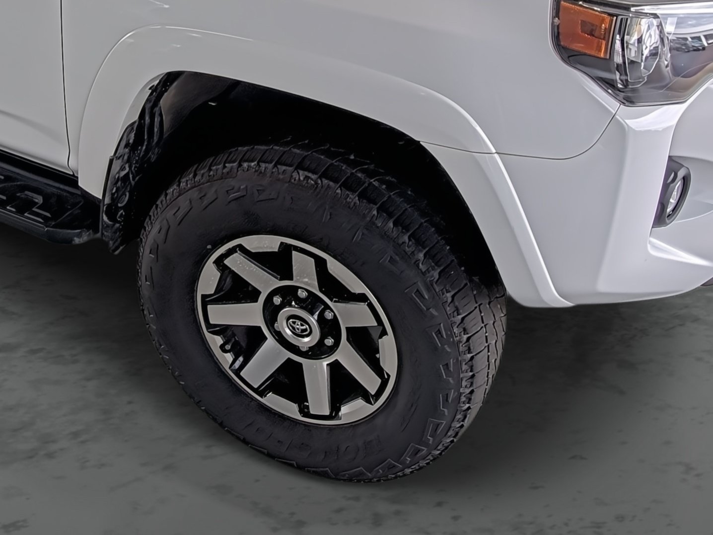 Used 2022 Toyota 4Runner TRD Off-Road Premium AWD/4WD image 14