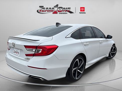 Used 2021 Honda Accord Sport image 12