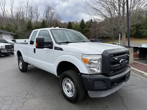 Used 2012 Ford F250 XL w/ PWR Equipment Group image 5