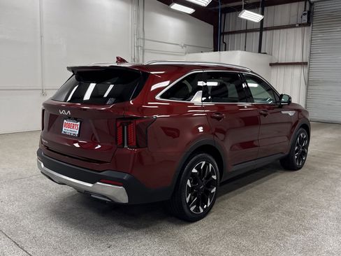 Used 2024 Kia Sorento SX image 20