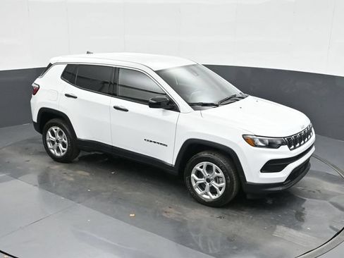 Used 2025 Jeep Compass Sport AWD/4WD image 32
