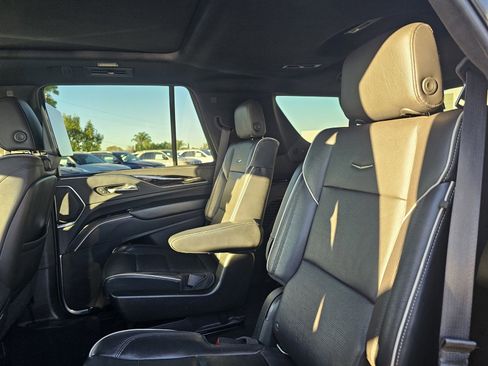 Used 2021 Cadillac Escalade Sport w/ Driver Assist Tech Package image 8