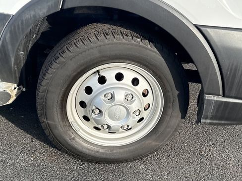 Used 2023 Ford Transit 250 Low Roof AWD w/ Exterior Upgrade Package image 9