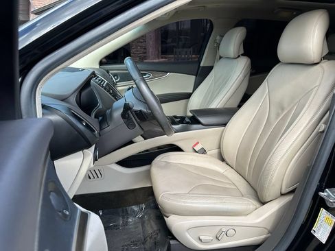 Used 2016 Lincoln MKX Reserve w/ Technology Package FWD image 15