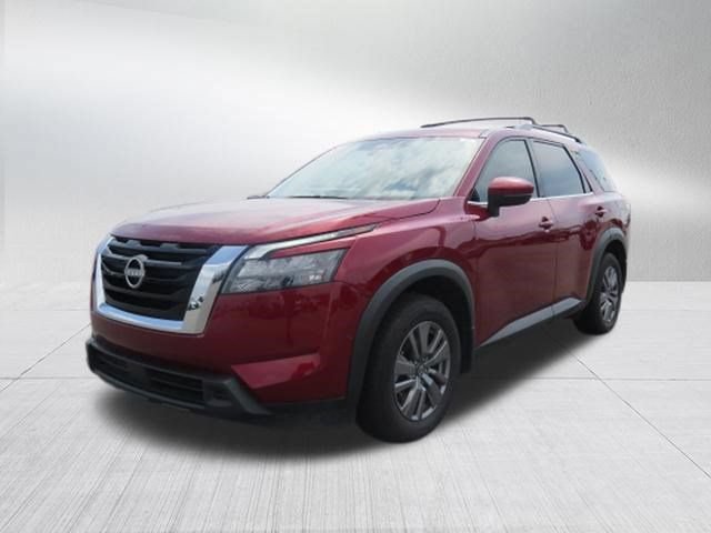 Used 2025 Nissan Pathfinder SV AWD/4WD image 7