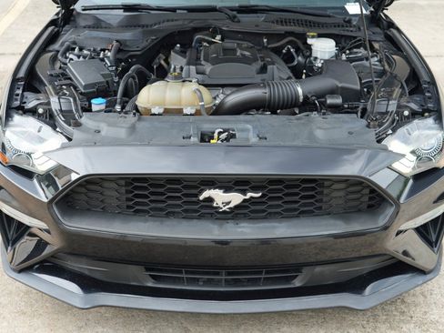 Used 2020 Ford Mustang Coupe RWD image 7