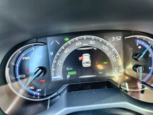 New 2025 Toyota RAV4 XLE image 24