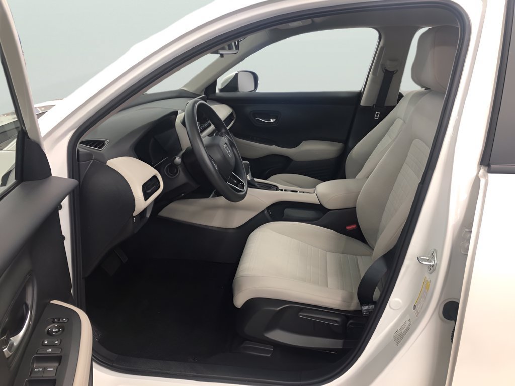 Used 2025 Honda HR-V LX image 14