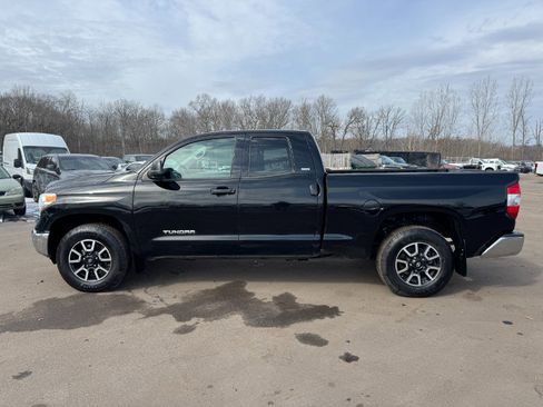 Used 2015 Toyota Tundra SR5 image 2