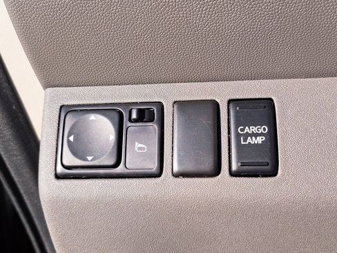 Used 2016 Nissan Frontier SV image 13