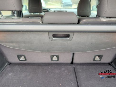 Used 2017 Jeep Cherokee Sport w/ Safety Group image 11