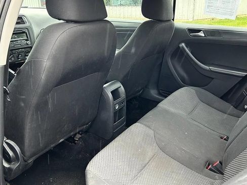 Used 2013 Volkswagen Jetta S FWD image 5