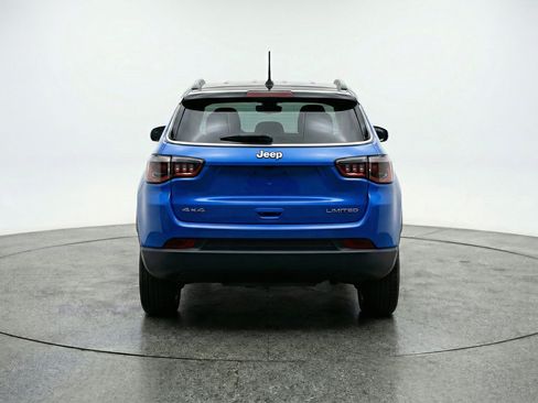 Used 2025 Jeep Compass Limited AWD/4WD image 7