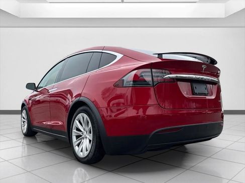 Used 2020 Tesla Model X Long Range image 4