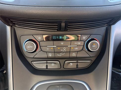 Used 2017 Ford C-MAX SE image 18