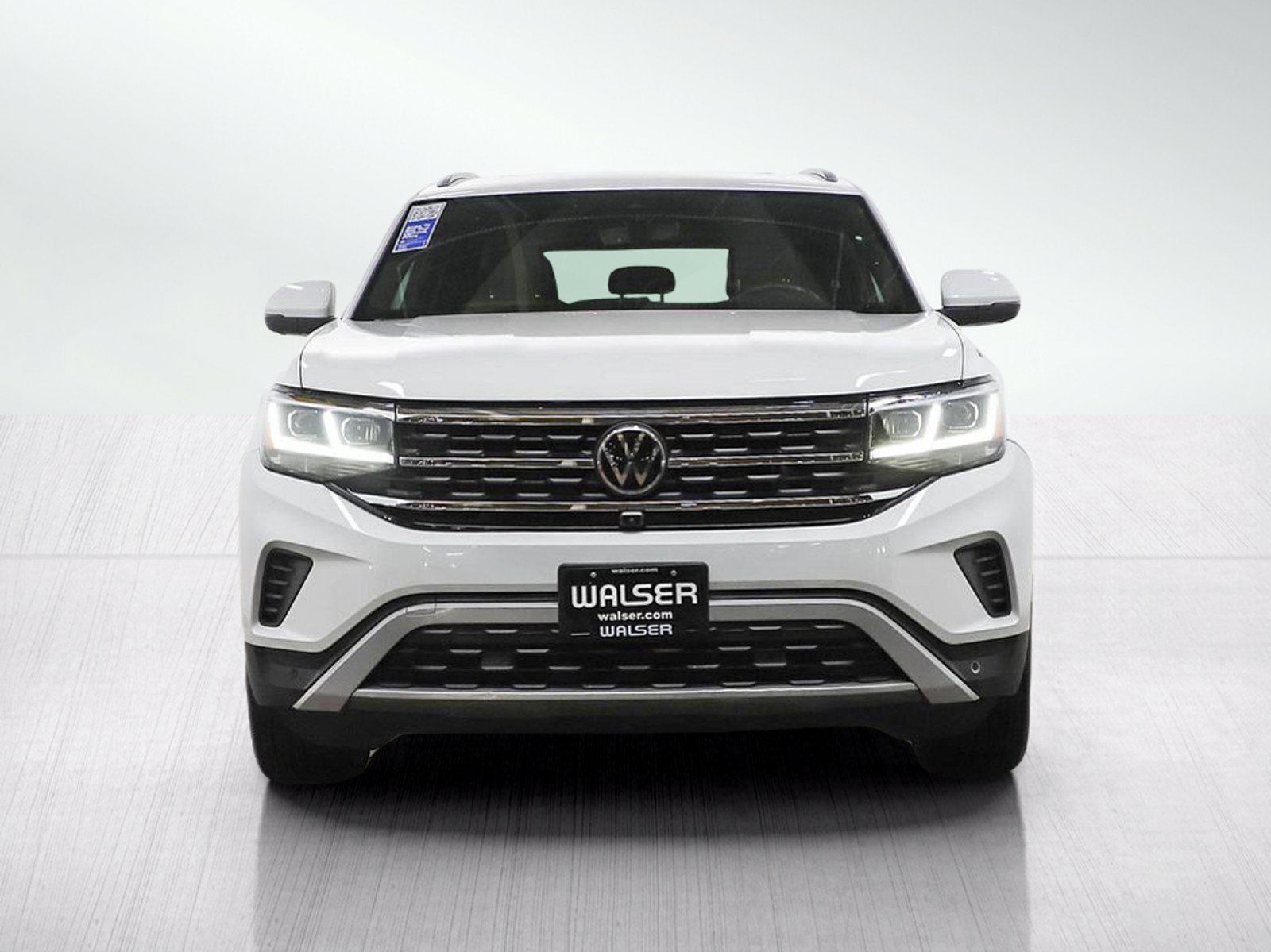 Used 2021 Volkswagen Atlas Cross Sport SEL Premium AWD/4WD image 9