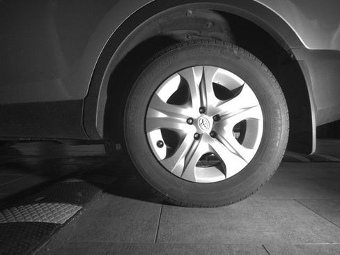 Used 2015 Toyota RAV4 LE AWD/4WD image 19