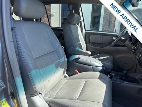 Used 2004 Toyota Sequoia Limited AWD/4WD image 8