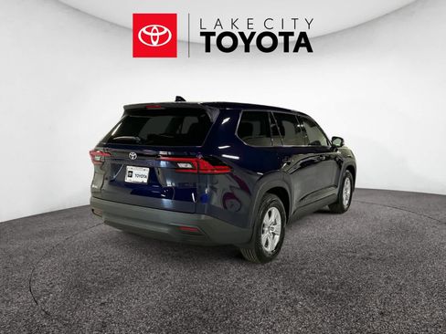 New 2026 Toyota Grand Highlander LE image 5