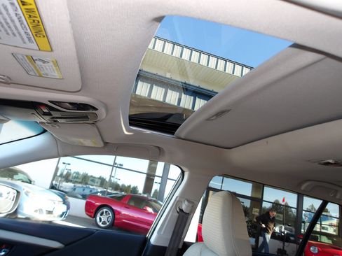 Used 2021 Subaru Outback Premium w/ Popular Package #1 image 15