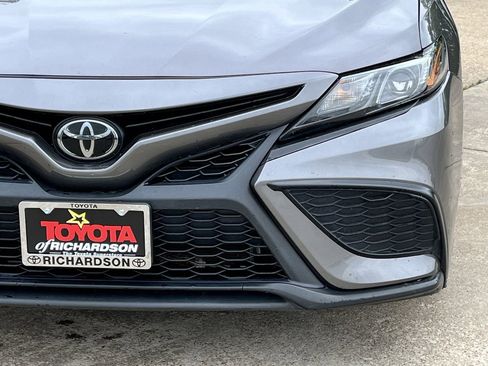 Used 2024 Toyota Camry SE w/ Convenience Package FWD image 8