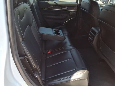 Used 2022 Jeep Grand Cherokee Limited 4xe AWD/4WD image 22