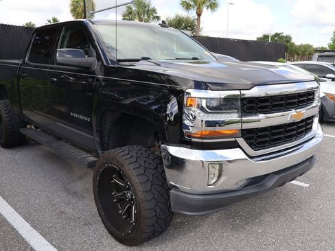 Used 2017 Chevrolet Silverado 1500 LT w/ All Star Edition RWD image 6