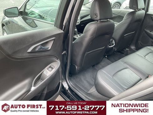 Used 2019 Chevrolet Malibu LT w/ Leather Package FWD image 12