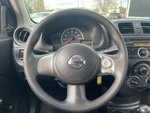 Used 2014 Nissan Versa S Plus image 11