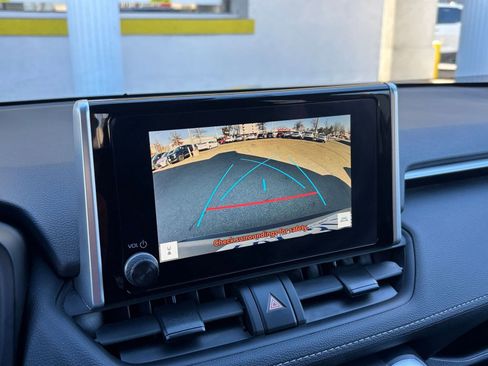 Used 2025 Toyota RAV4 LE image 17