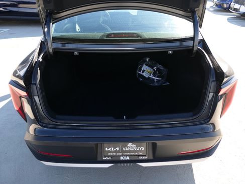 New 2025 Kia K4 EX image 18