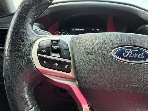 Used 2023 Ford Explorer XLT w/ Equipment Group 202A RWD image 25