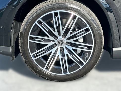 Used 2026 Mercedes-Benz EQE 320 4MATIC SUV image 11