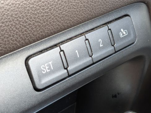 Used 2017 GMC Sierra 1500 SLT AWD/4WD image 23