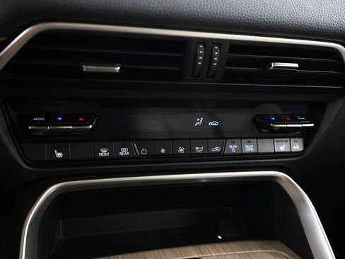 Certified 2025 MAZDA CX-90 Plug-In Hybrid w/Premium Sport image 25