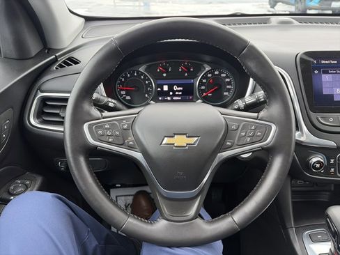Used 2022 Chevrolet Equinox LT image 19
