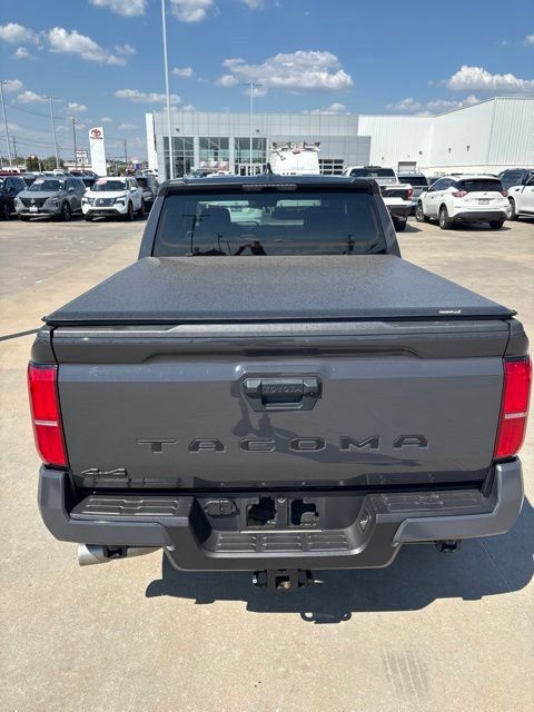 Used 2025 Toyota Tacoma SR5 AWD/4WD image 4