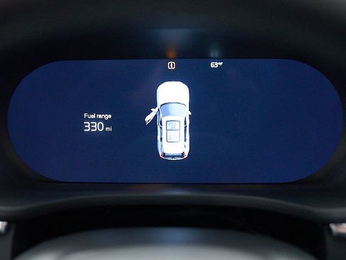 Certified 2025 Volvo XC60 B5 Plus AWD/4WD image 15