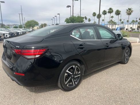 Used 2024 Nissan Sentra SV image 3
