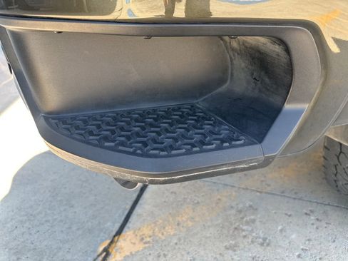 Used 2023 GMC Sierra 2500 AT4 w/ AT4 Premium Plus Package AWD/4WD image 36