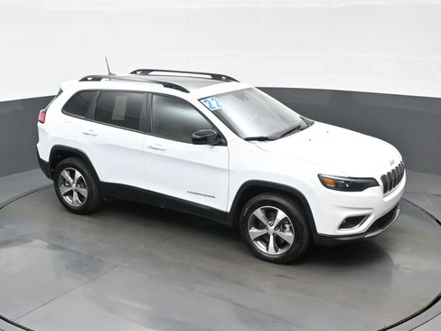 Used 2022 Jeep Cherokee Limited image 40