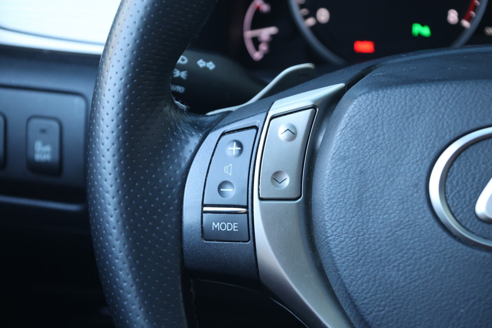 Used 2014 Lexus GS 350 w/ F Sport Package RWD image 31