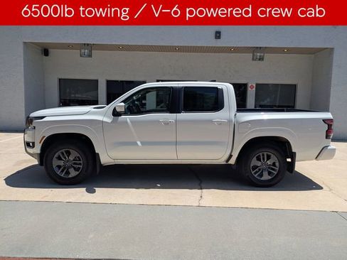 Certified 2025 Nissan Frontier SV w/ SV Convenience Package RWD image 7