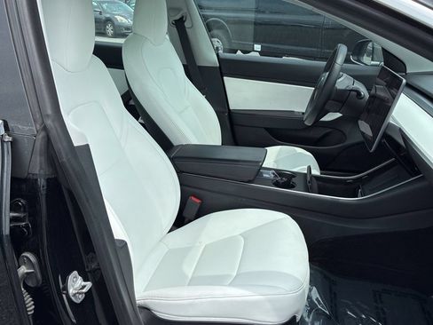 Used 2020 Tesla Model 3 RWD image 6