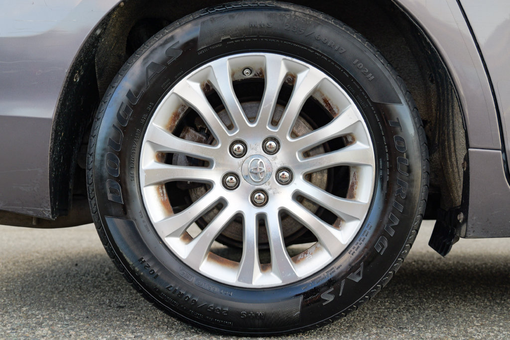 Used 2011 Toyota Sienna XLE w/ Premium Pkg FWD image 11