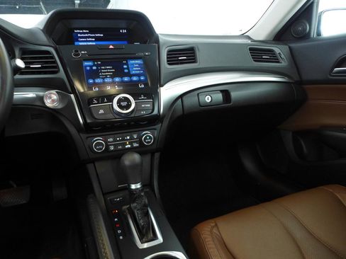 Used 2019 Acura ILX FWD image 42