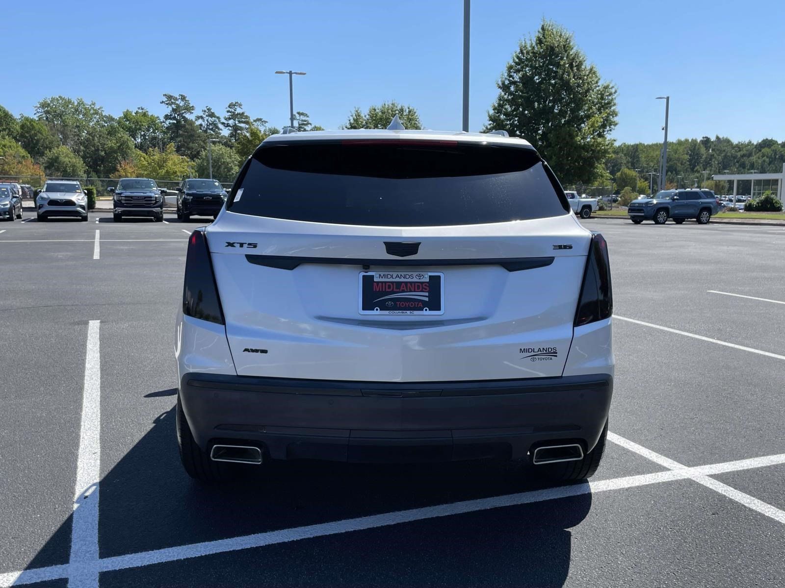 Used 2018 Cadillac XT5 Luxury w/ Driver Awareness Package AWD/4WD image 5