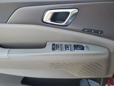 New 2026 Kia Carnival EX FWD image 15