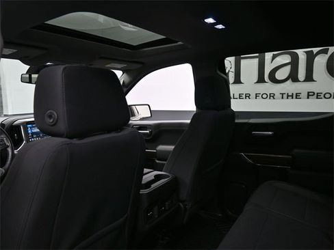 Used 2021 Chevrolet Silverado 1500 LT Trail Boss w/ Convenience Package II image 24